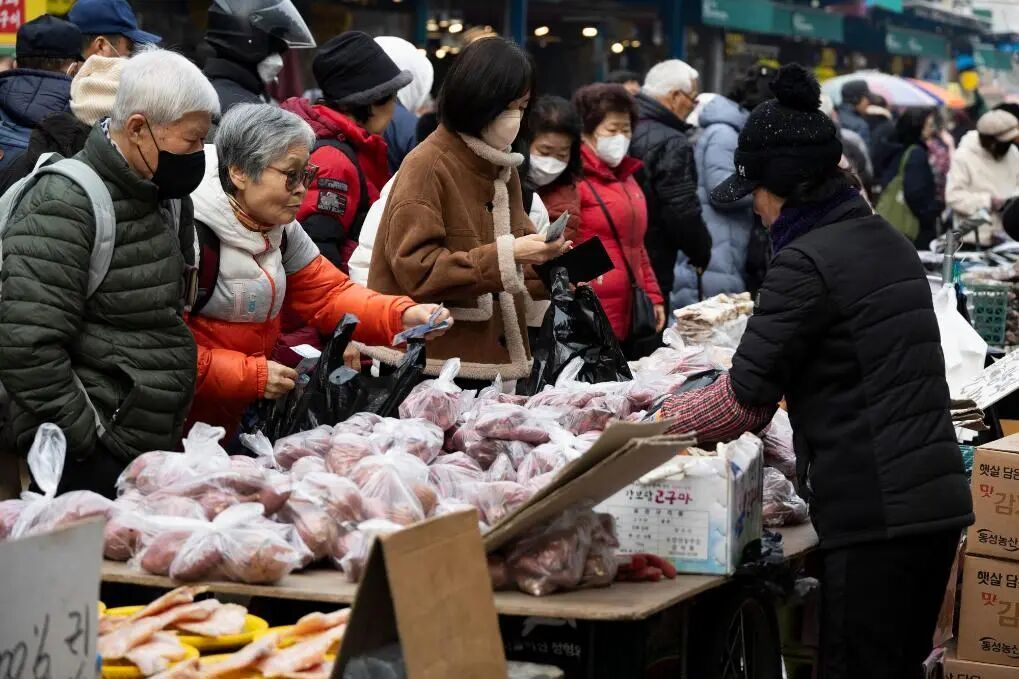 米价持续上涨,较常年同期高出逾15%,韩国政府将紧急投放15万吨储备米 米价持续上涨,较常年同期高出逾15%,韩国政府将紧急投放15万吨储备米