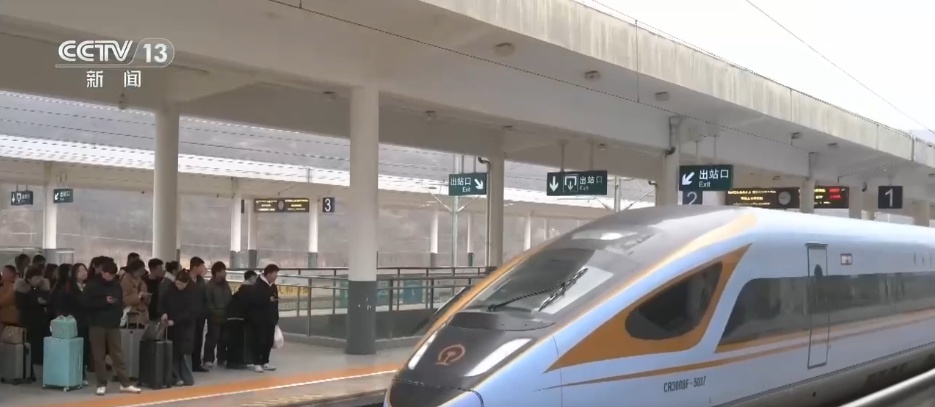 “春风行动”送岗暖意浓 各地“花式”揽才助力求职者稳就业、就好业