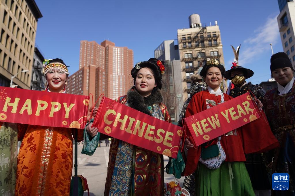 纽约举行巡游活动庆祝农历新年
