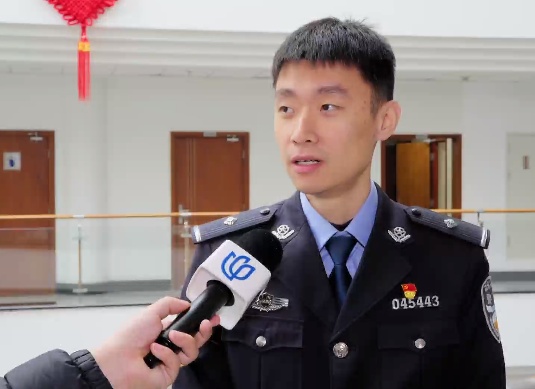 偷梁换柱!上海警方:12人被抓!基本是年轻人... 偷梁换柱!上海警方:12人被抓!基本是年轻人...