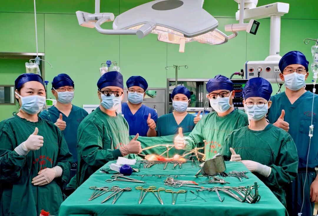 事发武汉,61岁父亲切下半个肝脏!“只要能救我儿子,舍掉这条老命也值了!” 事发武汉,61岁父亲切下半个肝脏!“只要能救我儿子,舍掉这条老命也值了!”