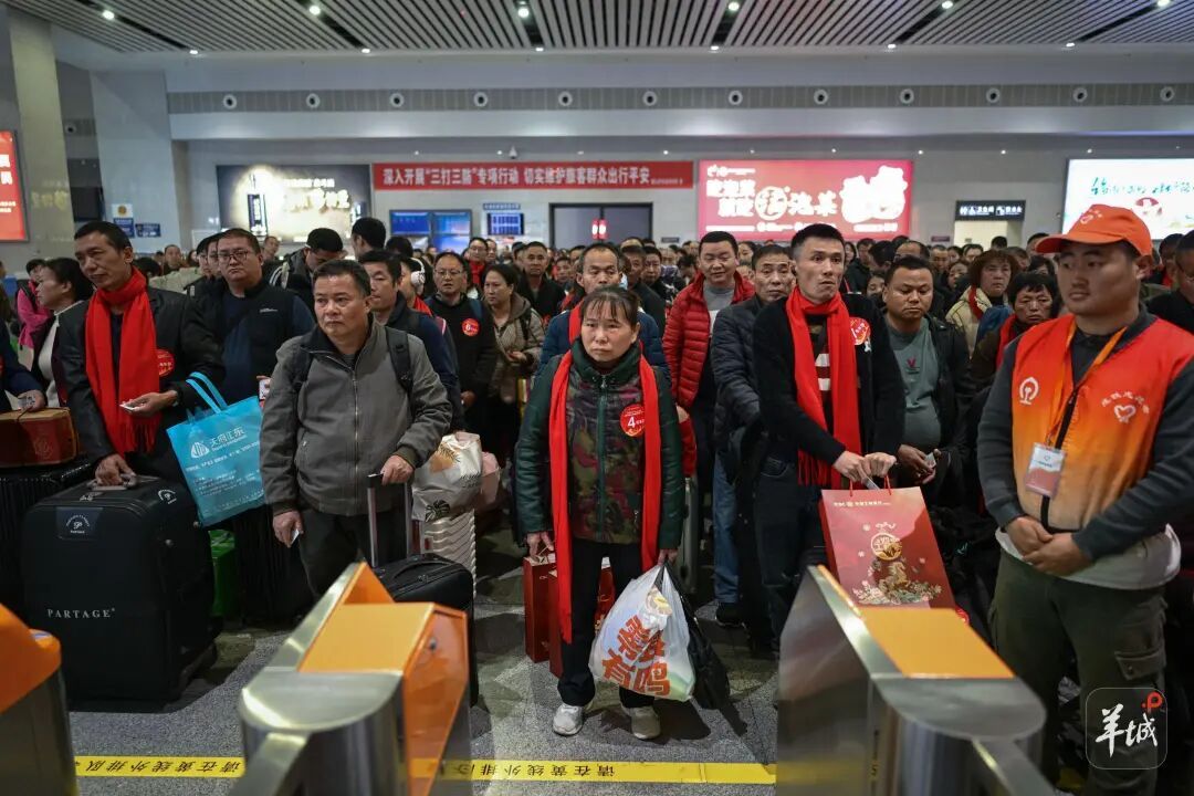 “我们去广东干嘛?赚钱!”近九成务工者返粤!这趟返岗专列奔赴春天 “我们去广东干嘛?赚钱!”近九成务工者返粤!这趟返岗专列奔赴春天