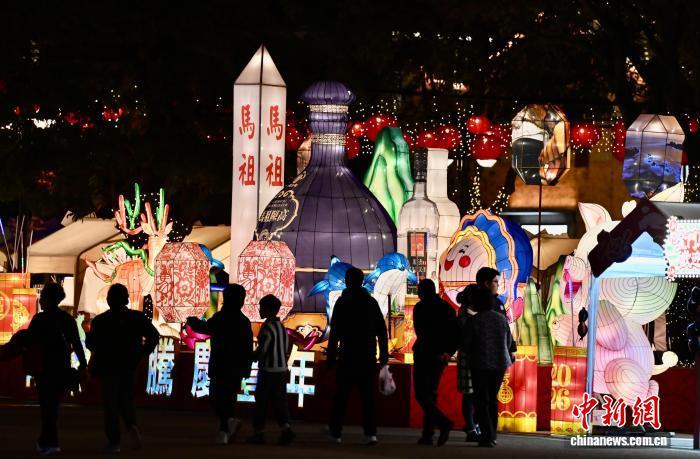 两岸同胞在闽共度元宵节 两岸同胞在闽共度元宵节
