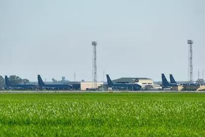 西班牙拒绝支持对伊军事行动 美撤走10架美军加油机