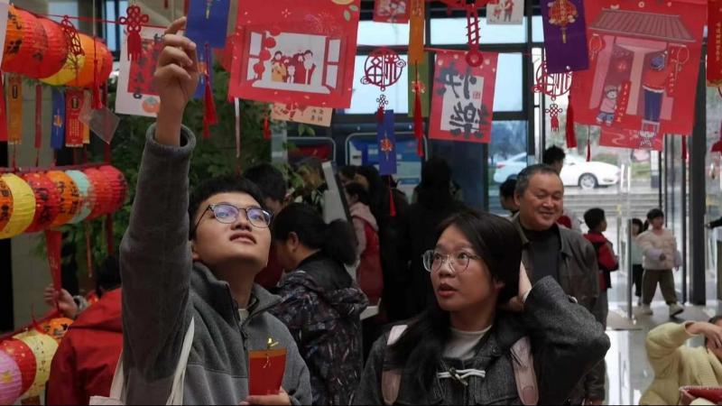 江西抚州:多彩民俗闹元宵 传统文化润民心 江西抚州:多彩民俗闹元宵 传统文化润民心