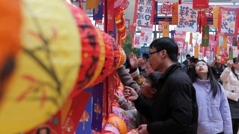 江西抚州:多彩民俗闹元宵 传统文化润民心 江西抚州:多彩民俗闹元宵 传统文化润民心