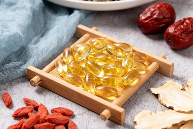 鱼油别乱补!揭秘“养生神器”背后的真相,吃对才有效! 鱼油别乱补!揭秘“养生神器”背后的真相,吃对才有效!