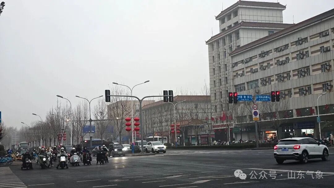 雨雪再次来袭!3月5日夜间,山东新一轮冷空气开始上线! 雨雪再次来袭!3月5日夜间,山东新一轮冷空气开始上线!