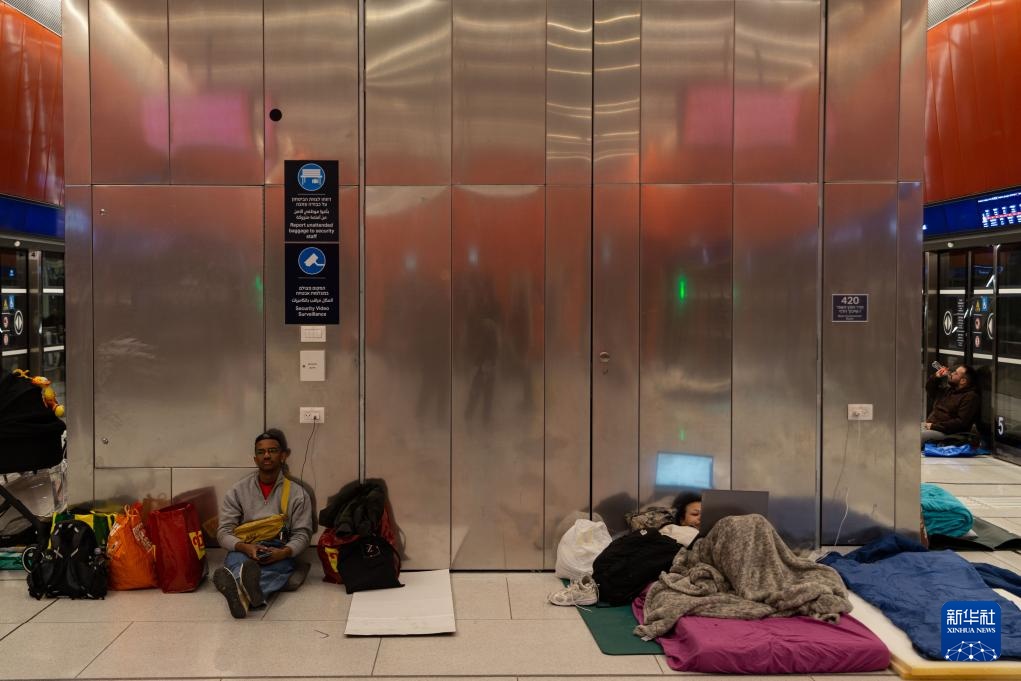 以色列特拉维夫：地下避难场所的生活