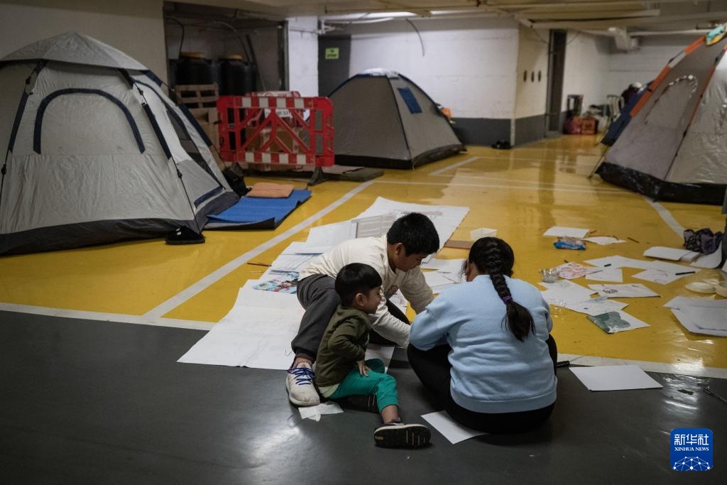 以色列特拉维夫：地下避难场所的生活