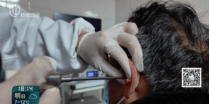 一个喷嚏竟然聋了！医生提醒：这是急症，千万别拖