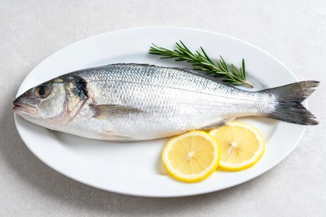 鱼油别乱补!揭秘“养生神器”背后的真相,吃对才有效! 鱼油别乱补!揭秘“养生神器”背后的真相,吃对才有效!