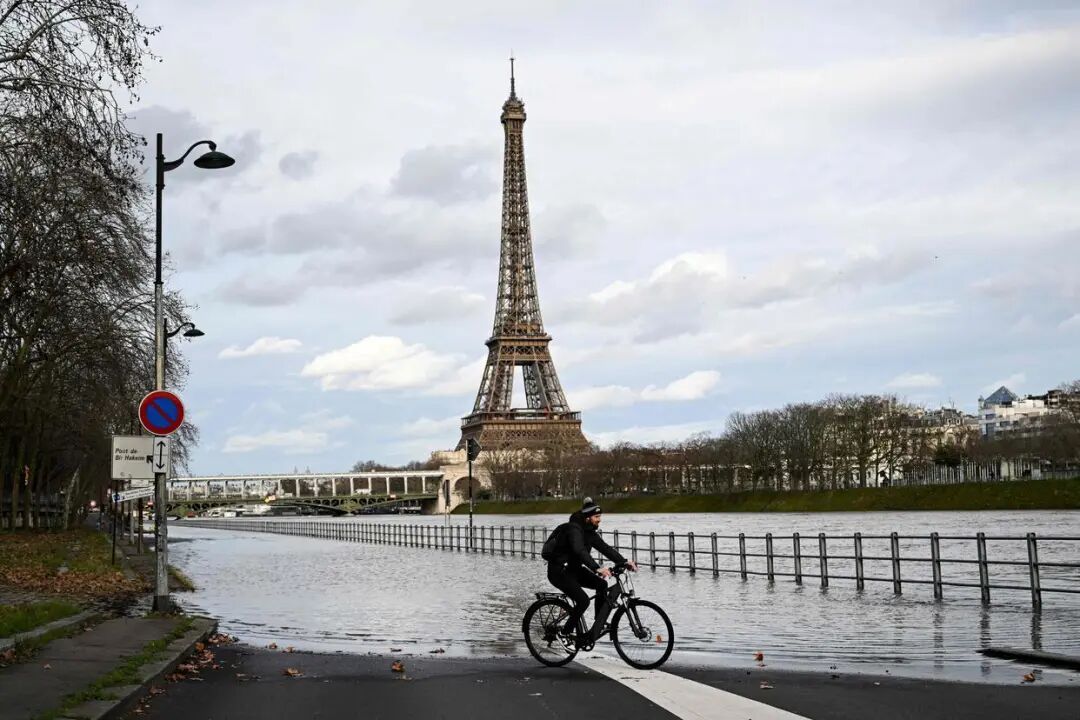 大西洋风暴接连来袭！法国连续40天降雨创纪录