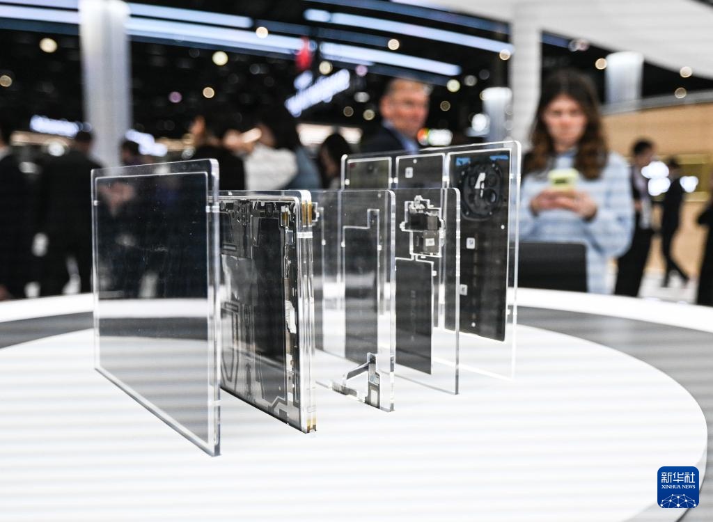 中国技术亮相世界移动通信大会