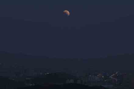 “红月亮”闹元宵，下一次是2072年