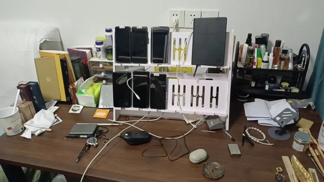 利用7天无理由退货“买真退假”,12人被抓!上海警方披露细节 利用7天无理由退货“买真退假”,12人被抓!上海警方披露细节