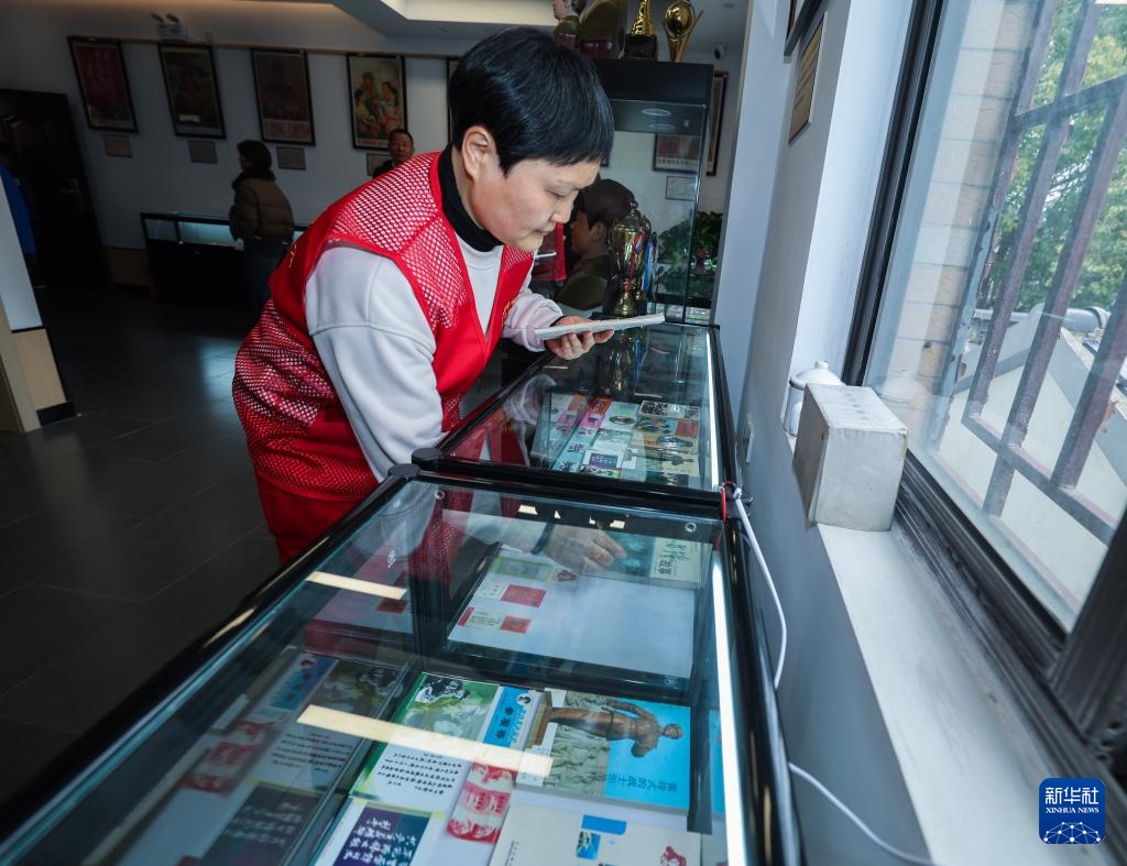 杭州临平：村级雷锋精神展览馆开馆