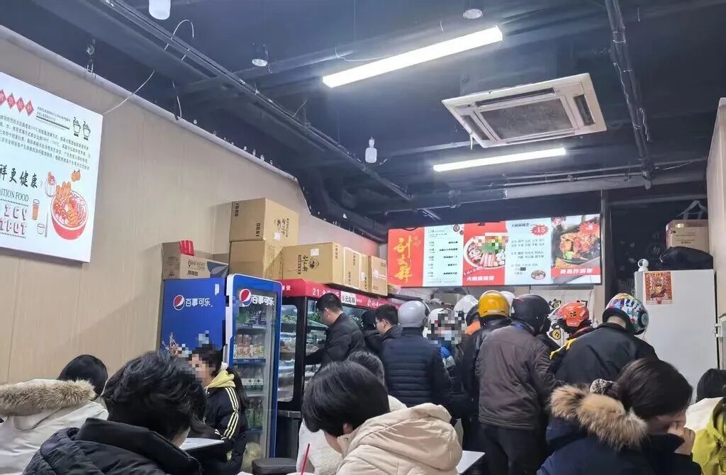 突然爆火！多家门店因“爆单”暂停营业，不少广州人都吃过......