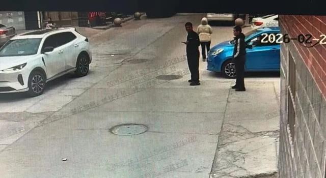 潜伏8小时，出手10秒！特警街头飞身擒逃犯