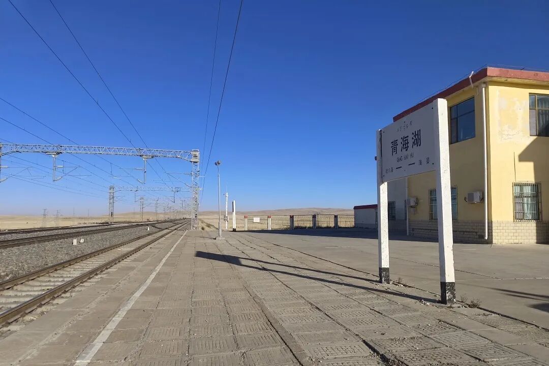 这座车站全国闻名！却只有一个人