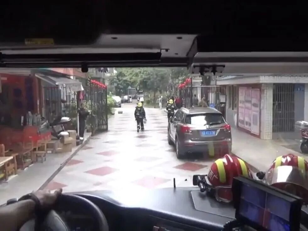 这种停车方式，涉嫌违法！