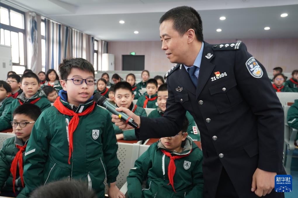 江苏南京：上好“校园安全”第一课
