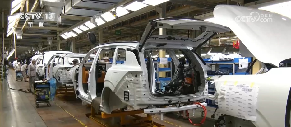 “两句话目标”是如何考量的?报告起草组专家详解GDP区间目标：积极务实