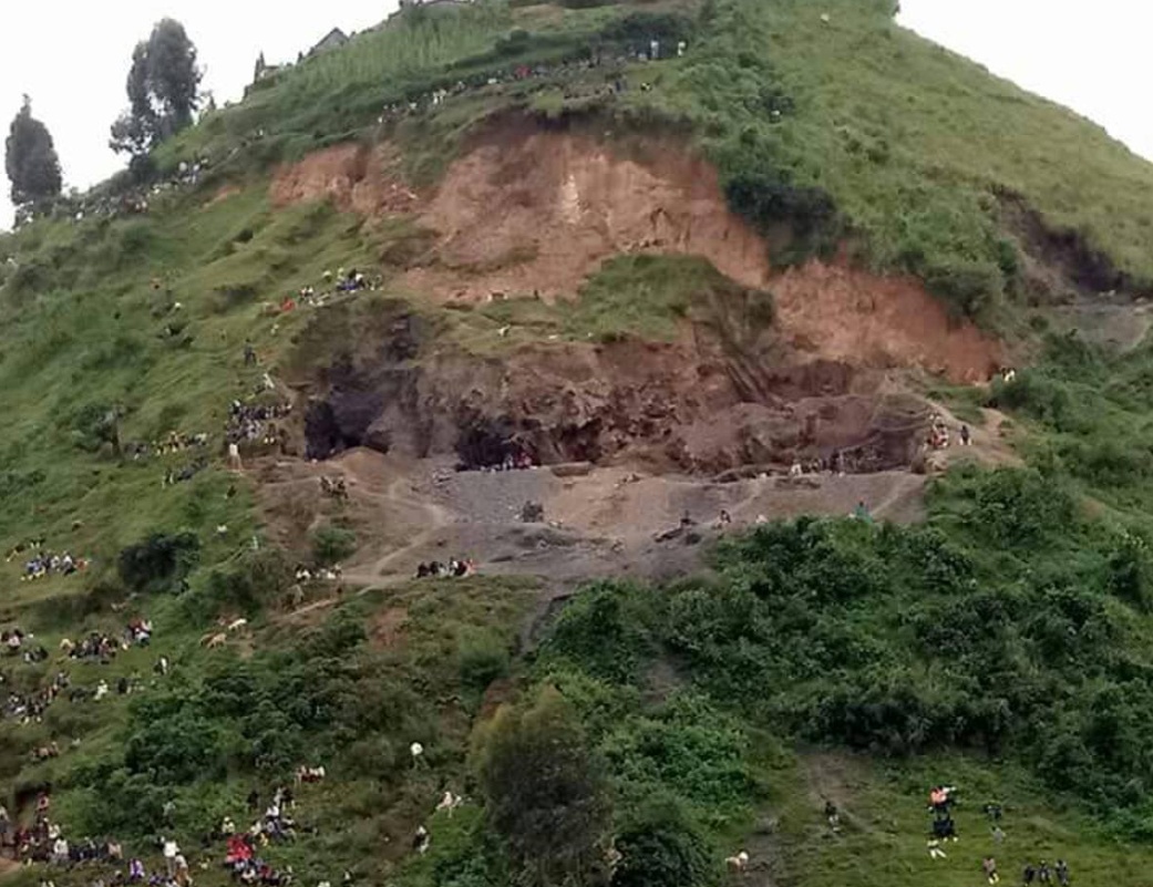 刚果（金）东部矿区发生滑坡 数百人被埋