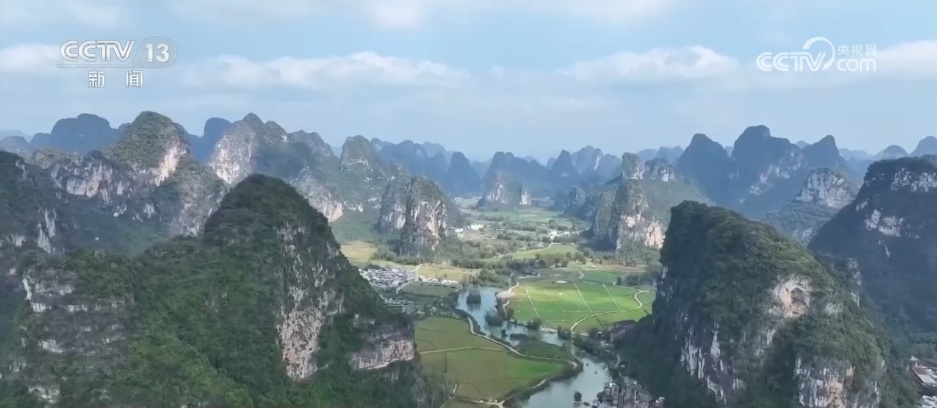 春天里的中国 | 春色旖旎醉游人 大美山河绘就多彩画卷