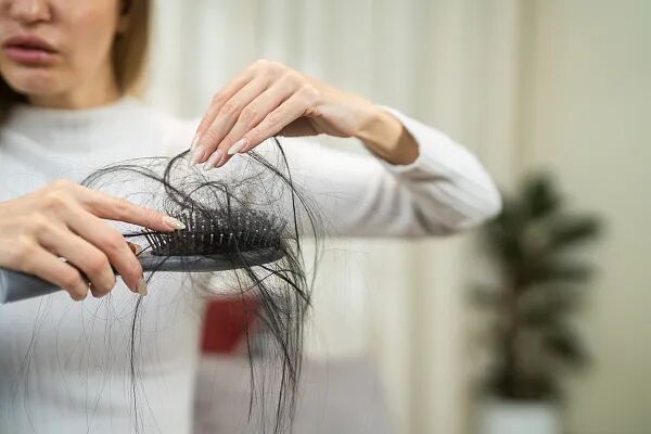 什么?奶茶喝多了会秃?这些食物正在"背刺"你!很多人都爱 什么?奶茶喝多了会秃?这些食物正在"背刺"你!很多人都爱