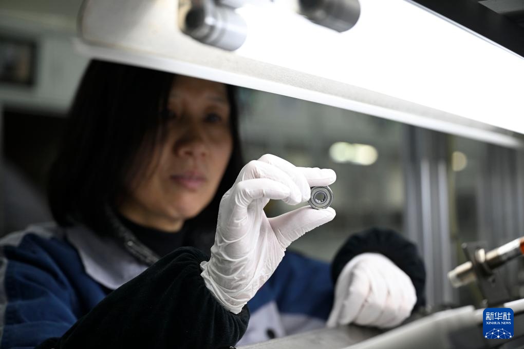 小轴承转出大产业