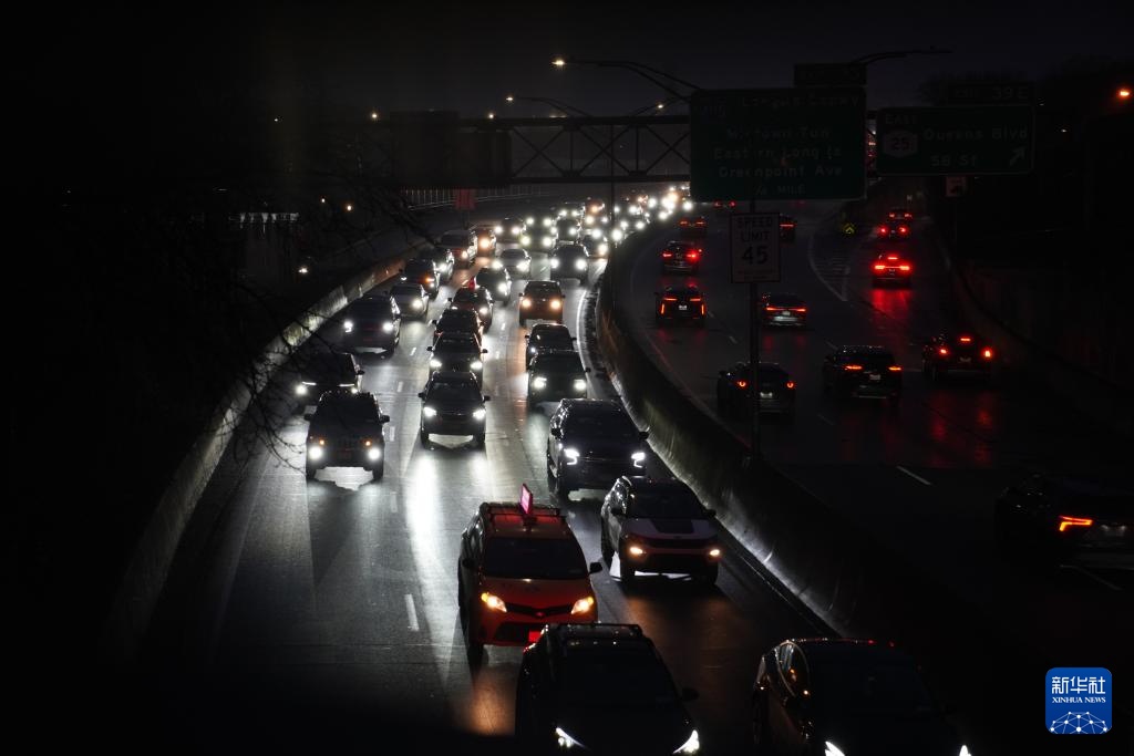 美以伊战事持续 国际油价创近6年最大单日涨幅