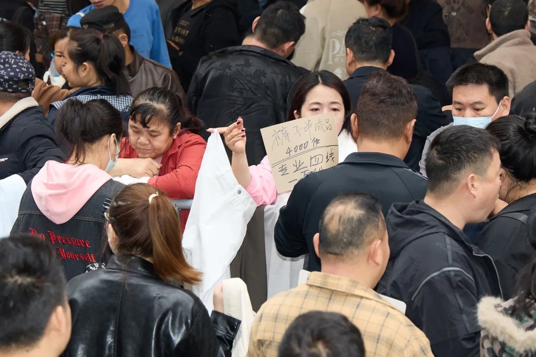 “一天能挣五六百元”，广州这个行业火了！