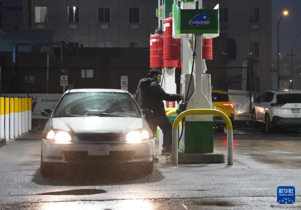 美以伊战事持续 国际油价创近6年最大单日涨幅