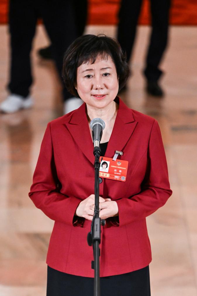 全国政协十四届四次会议第二场“委员通道”集体采访活动举行