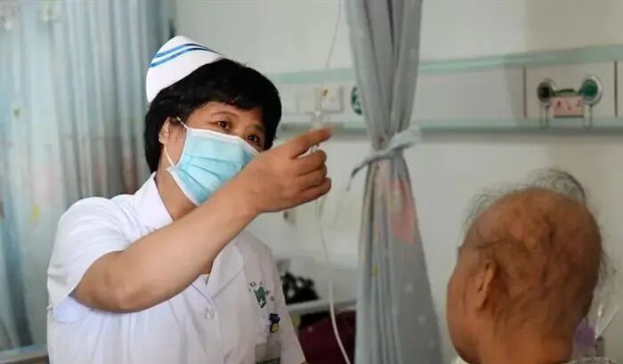 她主动申请调到这个岗位,瞒了丈夫半年…… 她主动申请调到这个岗位,瞒了丈夫半年……