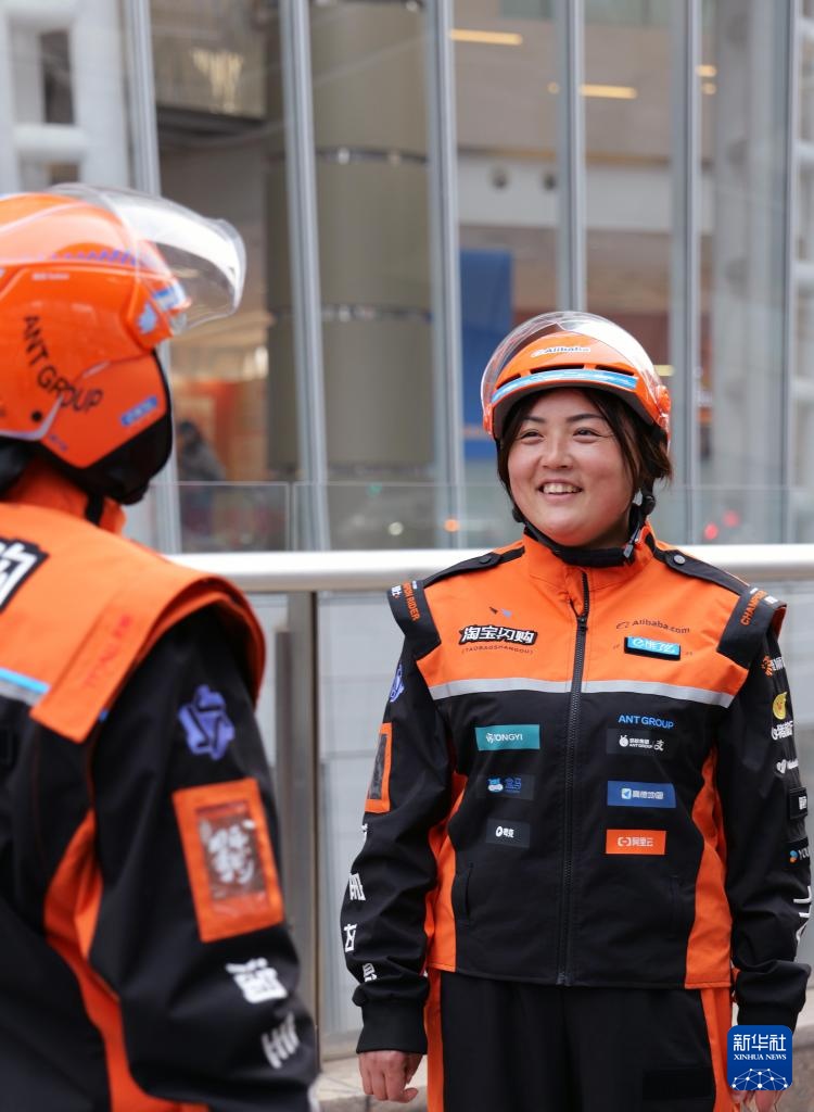 外卖骑手田丹：“骑”开得胜 &nbsp;绽放精彩