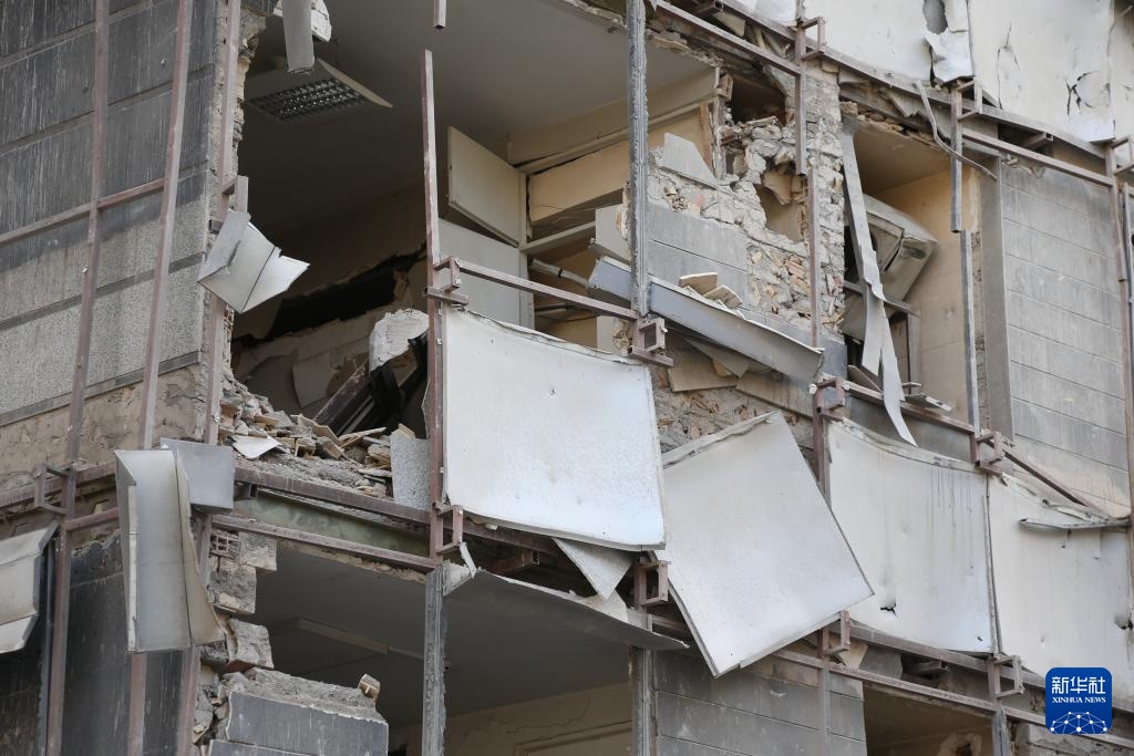 伊朗医疗界人士集会抗议美以袭击 伊朗医疗界人士集会抗议美以袭击