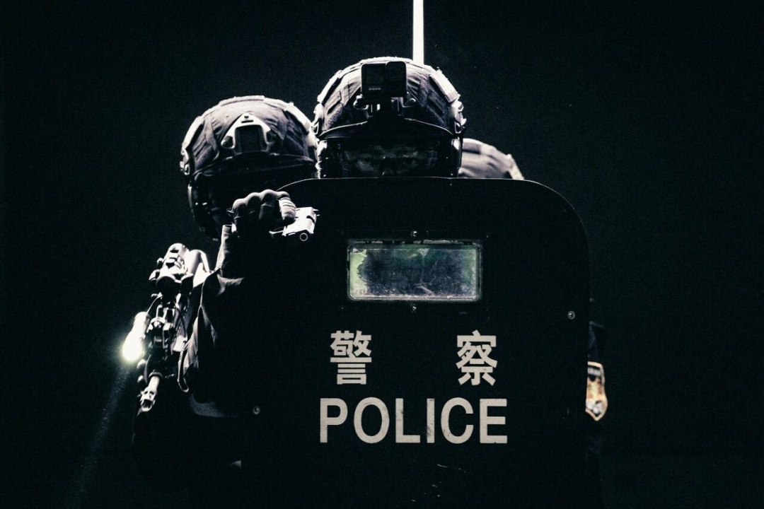 从世界拳王变身女特警！程靖，真飒！