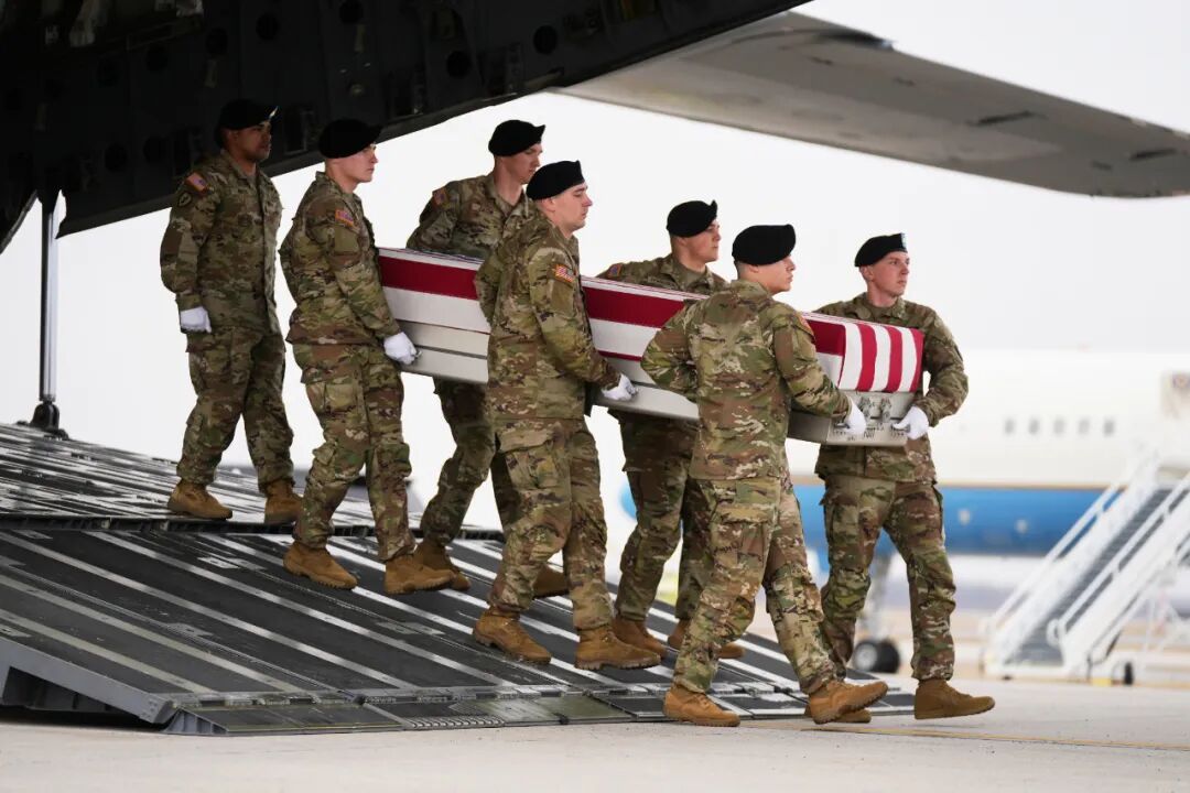 美军身亡人数升至7人 伊朗称摧毁4台“萨德”