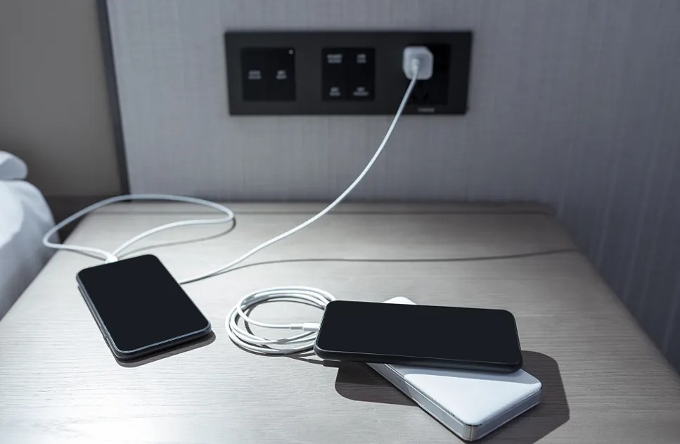 手机充电,今晚起调整一下! 手机充电,今晚起调整一下!