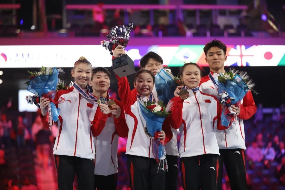 奥运新增项首秀 中国体操队夺金 奥运新增项首秀 中国体操队夺金
