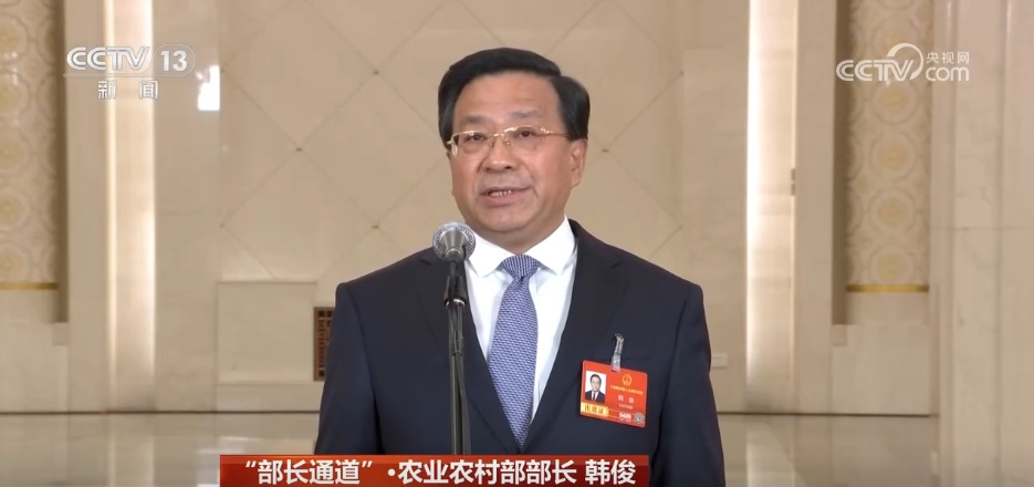 三位部长亮相“部长通道” 聚焦便捷出行、农业生产、体育为民等热点问题