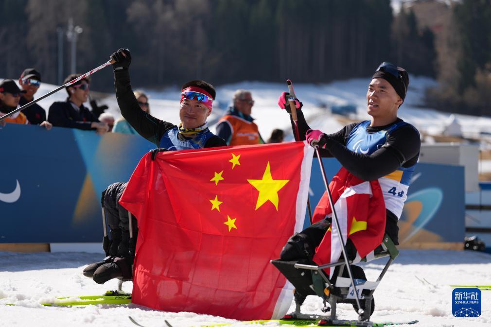 冬残奥会——中国队包揽冬季两项男子中距离（坐姿）冠亚军