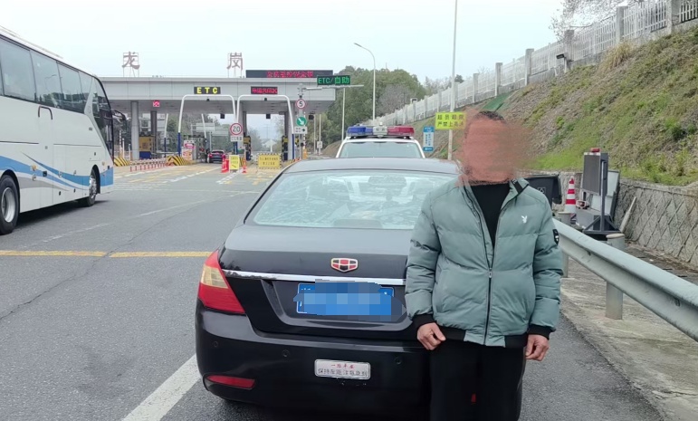 杭州高速上,17年驾龄老司机竟在主线逆行! 杭州高速上,17年驾龄老司机竟在主线逆行!