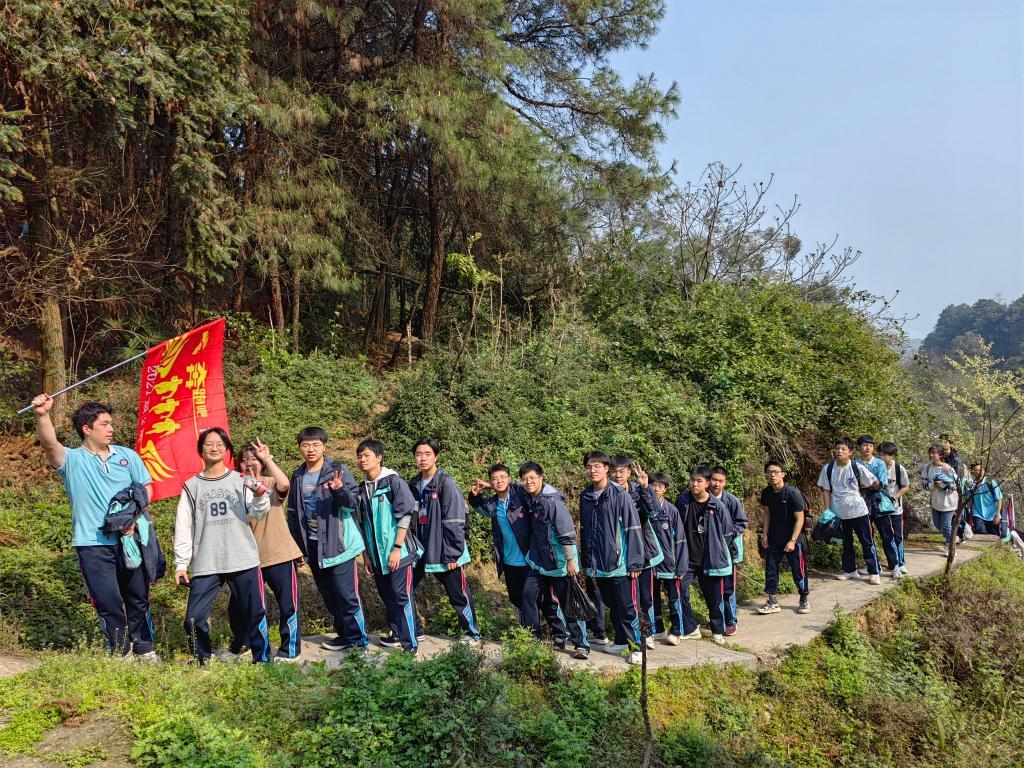 体育课“不放羊”!这所高中让“健康第一”玩出新花样 体育课“不放羊”!这所高中让“健康第一”玩出新花样