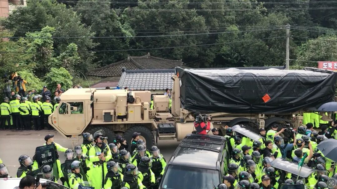 以色列空袭伊朗核实验室、对黎巴嫩南部发动大规模袭击 以色列空袭伊朗核实验室、对黎巴嫩南部发动大规模袭击