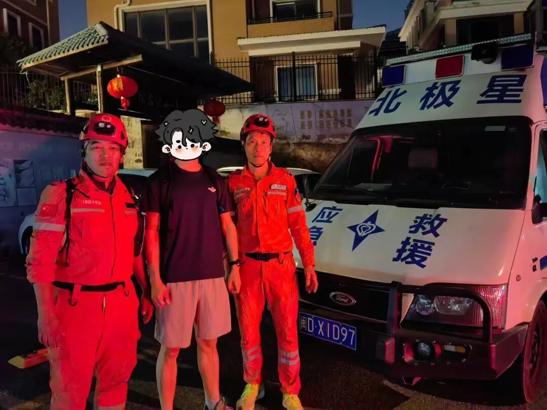 临时起意改道,厦门一男子夜晚被困东坪山 临时起意改道,厦门一男子夜晚被困东坪山