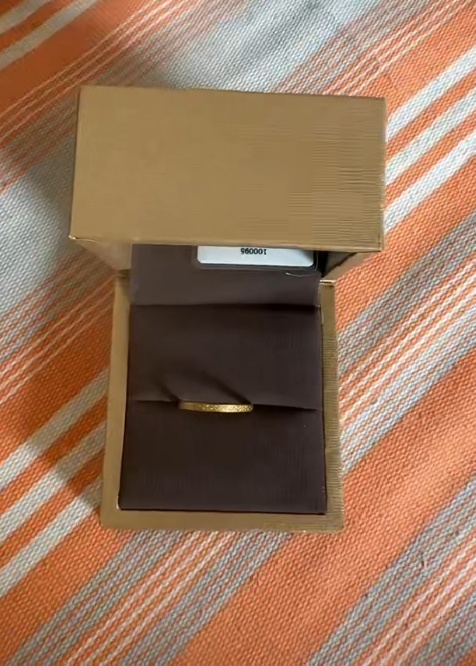 又惊又喜！天津12岁男孩花光压岁钱送妈妈金戒指，妈妈：他提前一天问我手指多粗