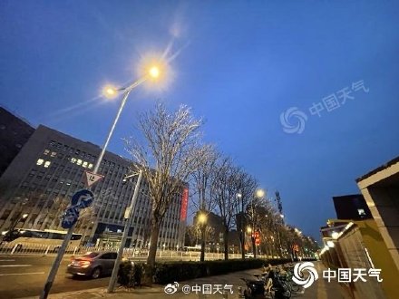 今天白天北京阴有零星小雨 13日前后将有冷空气活动